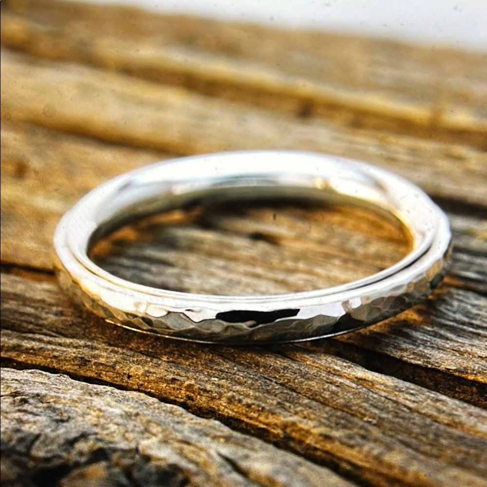 Hammered Fidget Spinning Ring